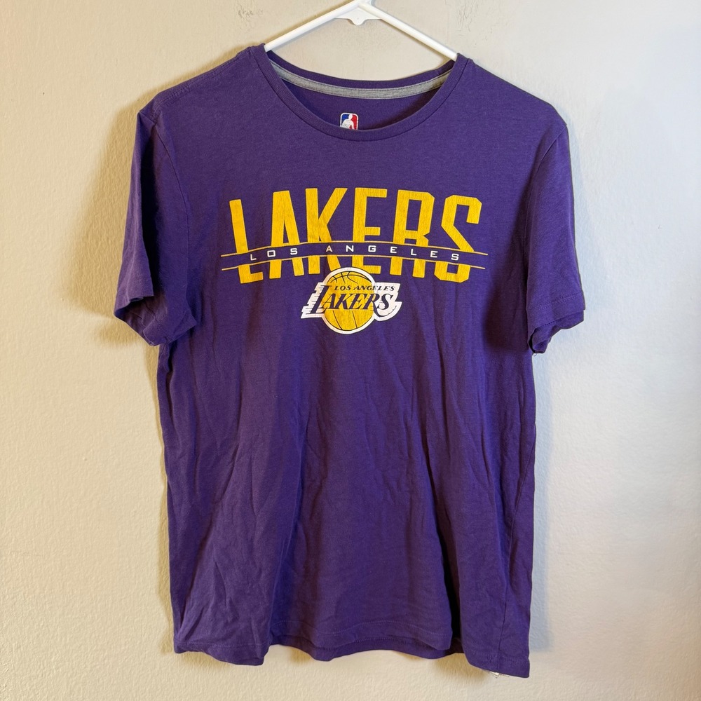 NBA Los Angeles Lakers Mens Graphic T-Shirt Purple Short Sleeve Medium